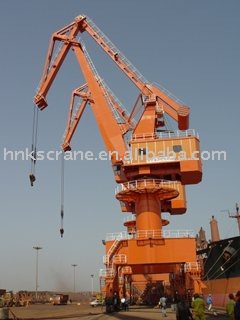 Portal type harbour crane