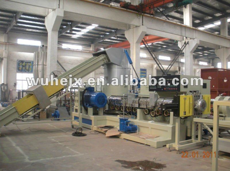 PP PE film recycling pelletizing extruder