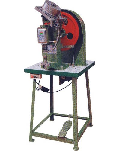 QF-918AT Shoes Oval Eyeleting Machine