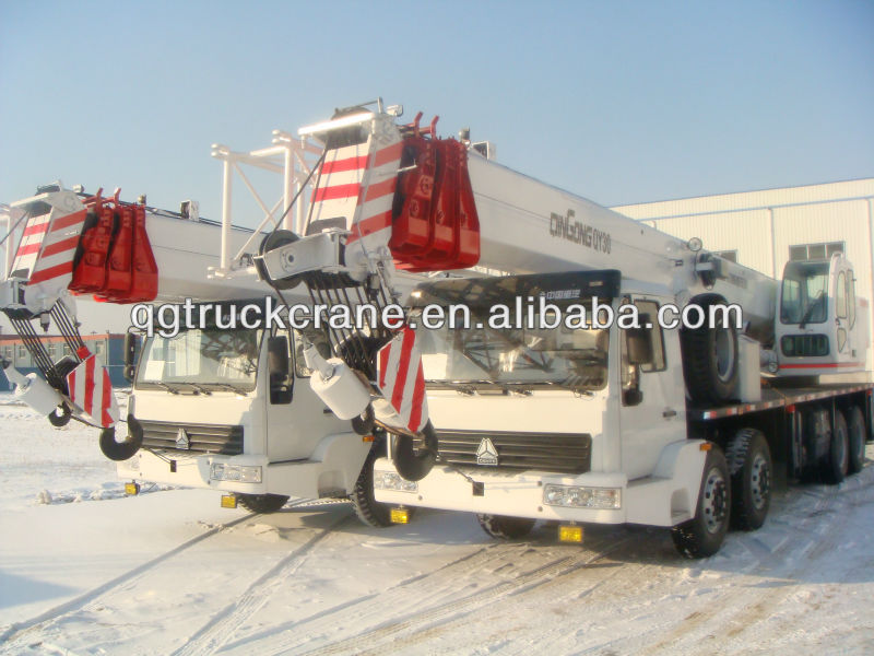 QLY30 Qingong hydraulic mobile truck crane 30 ton