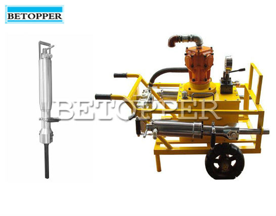 Quarry hydraulic block splitter similar to Darda