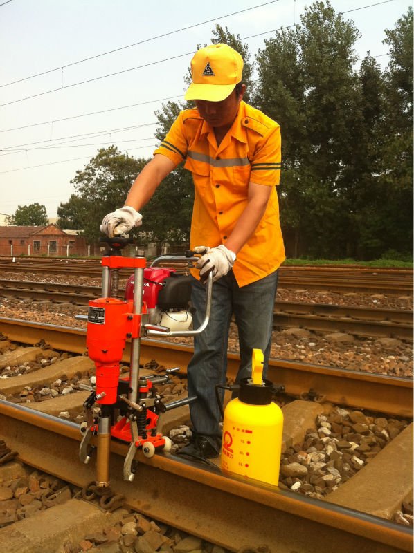 rail track Sleeper Nylon Drilling and Pulling Machine