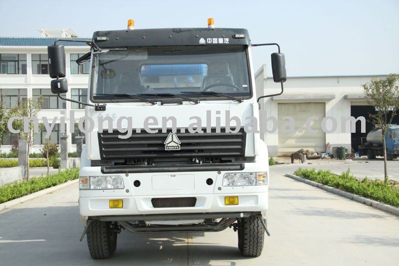 road asphalt sealing truck