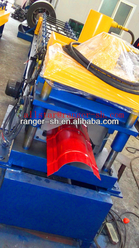 Roof ridge roll forming machine