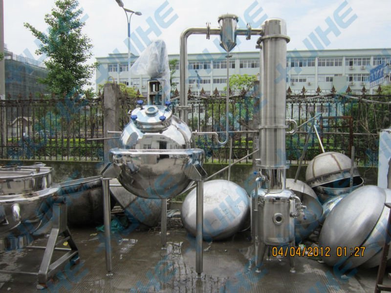 Roundness vacuum concentration tank