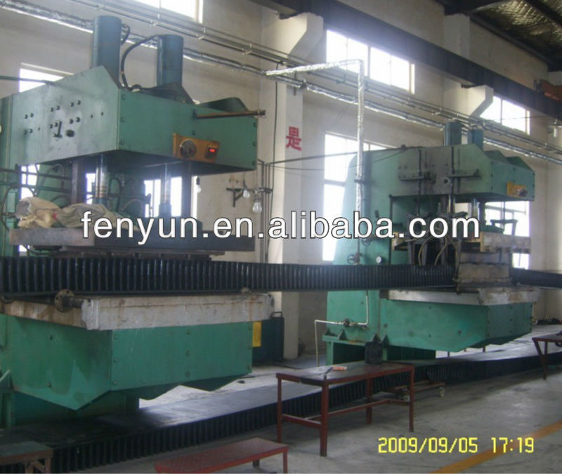 Rubber sidewall conveyer belt vulcanizing machine