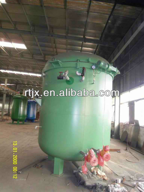 Rubber vulcanizing boiler