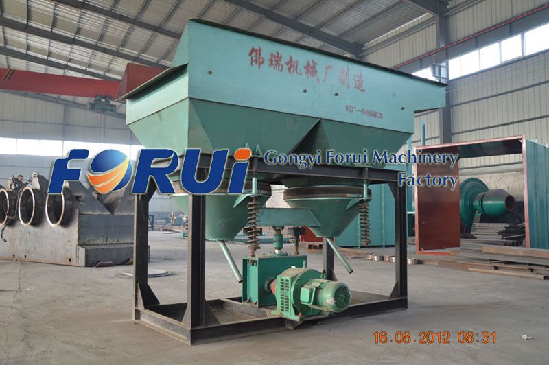 Saw tooth wave jigger for barite ore dressing