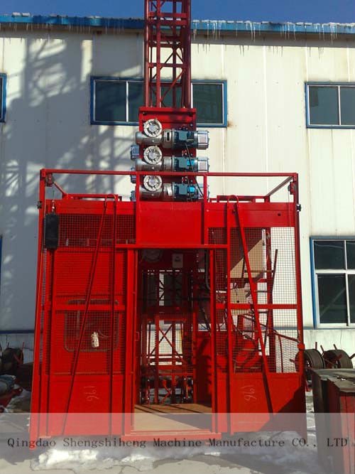 SC200/200 general hoist with twin cage construction hoist