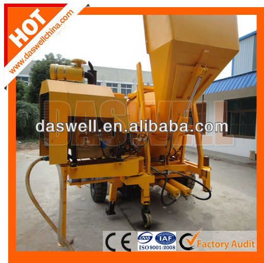 Self loading hydraulic small concrete mixer with pump