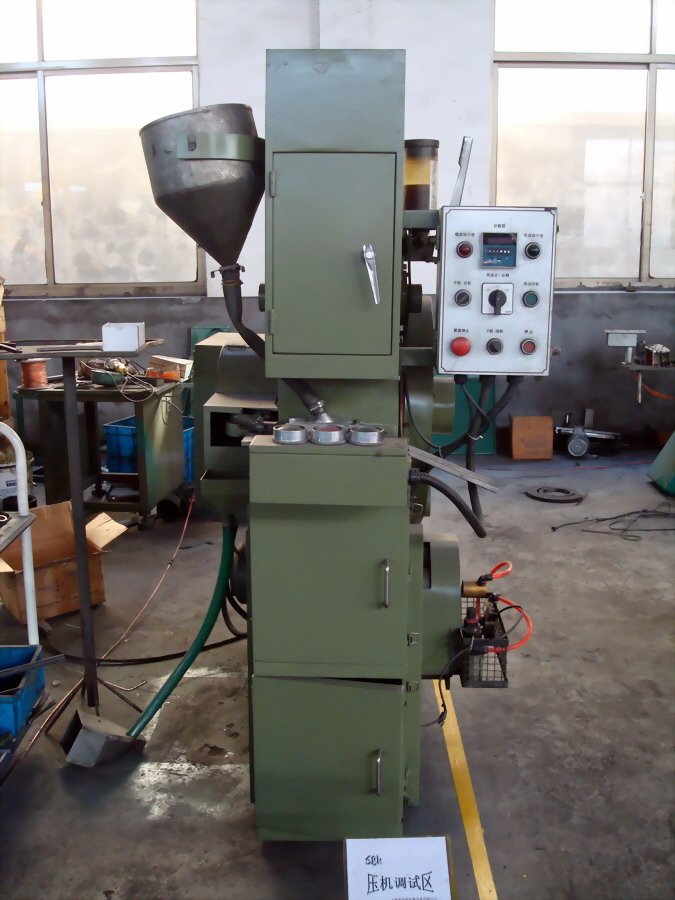 sell 8T forming machine...