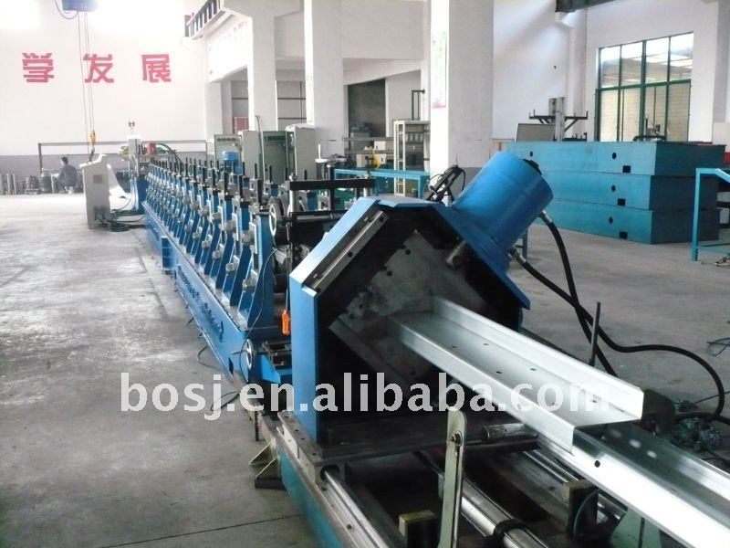 sell/produce z purlin roll forming machine,metal purlin roll former,purlin roof forming machinery