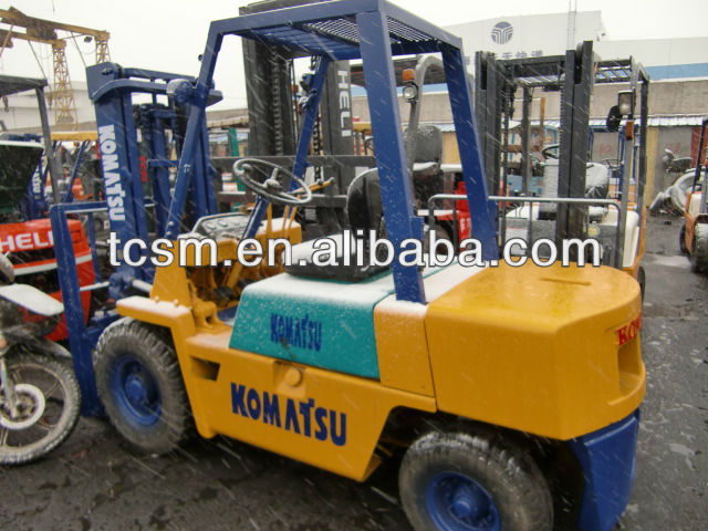 selling used machines komatsu forklifts FD30