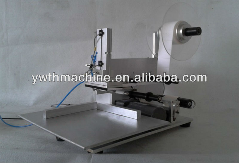 Semi Automatic Tabletop Flat Surface Labeling Machine