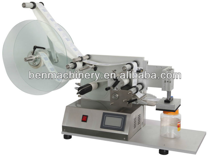 Semiauto Flat Surface Objects Labeling Machine