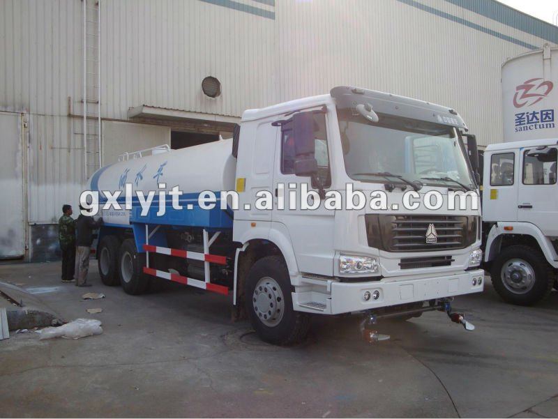 Sinotruck new 6*4 howo 10000 liter water tank truck