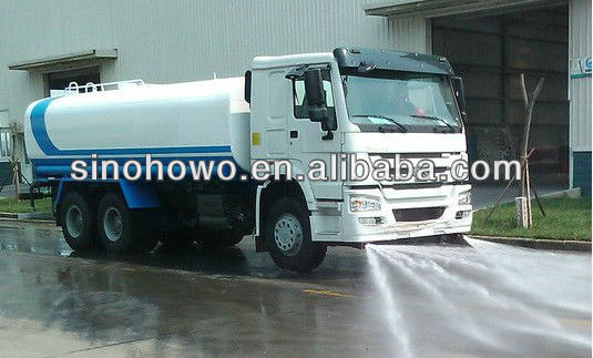 SINOTRUK HOWO 4x2/6x4/8x4 4-50 m3 Road Sprinkler For Sale