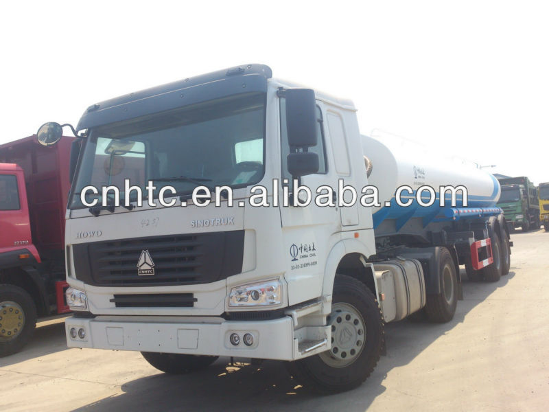 SINOTRUK HOWO water tanker truck