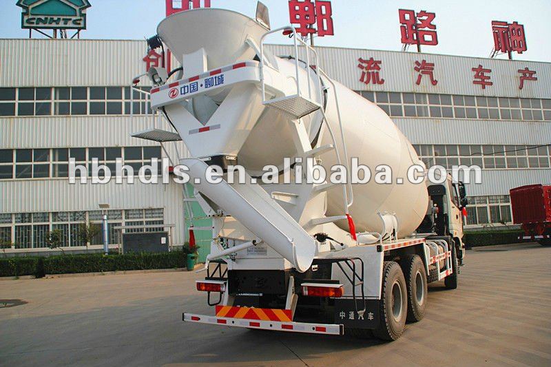 SINOTRUK LUSHEN 8 CBM concrete mixer truck