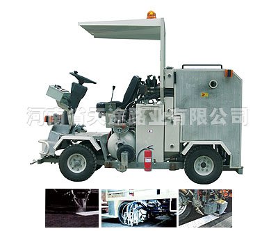 Small driving type airless road marking machine