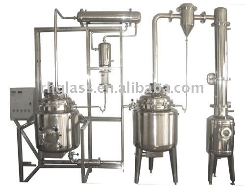 Small low temperature reflux extraction enrichment system