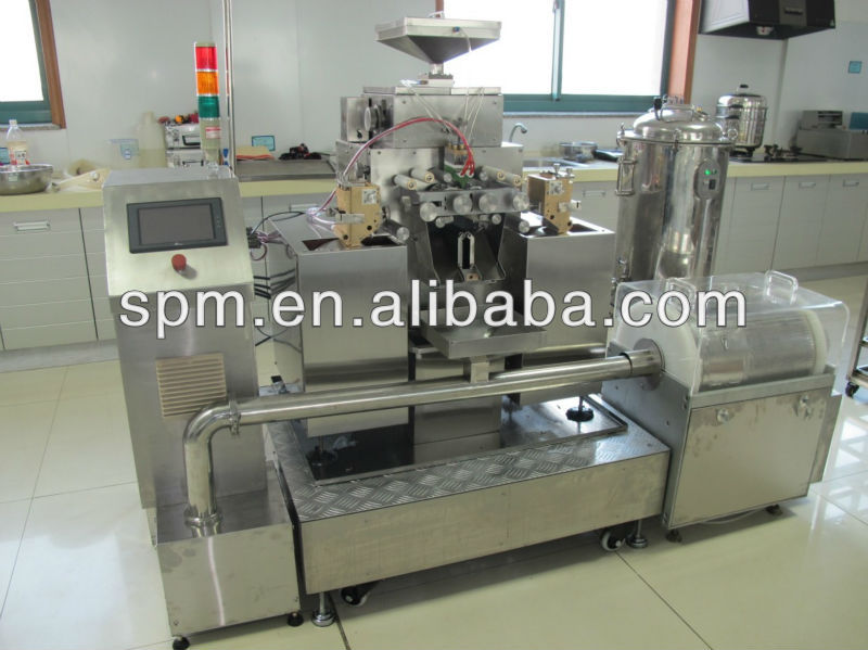 Soft capsule making machine