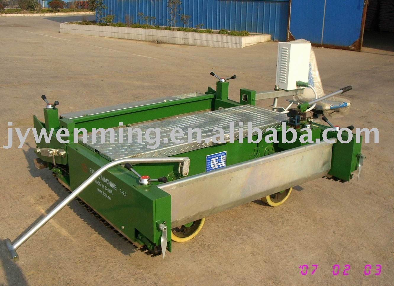 Special Small Rubber paving machine