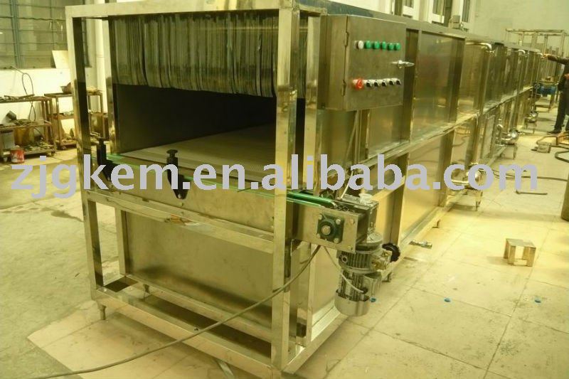 Spray sterilization cooling tunnel system