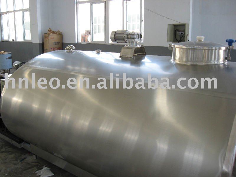 Stainless steel 304 milk cooling insulation storage tank hot sell.