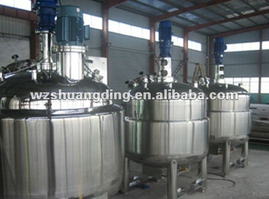 Stainless steel heating and mixing tank