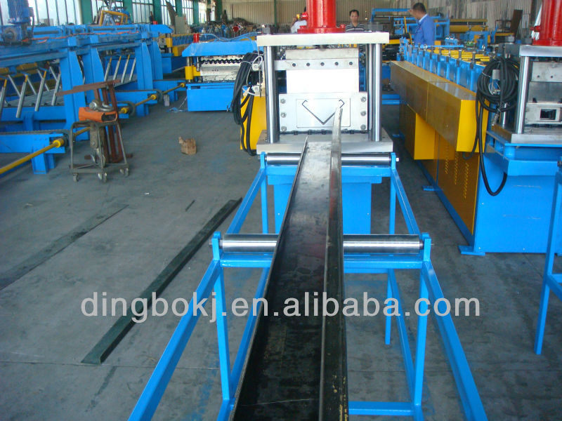 Stainless steel purlin roll forming machine