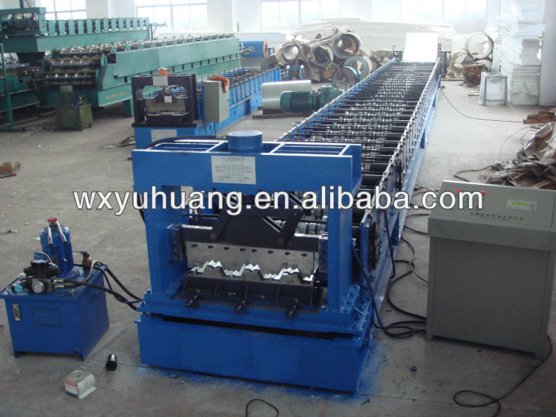 Steel Deck Flooring Forming Machine