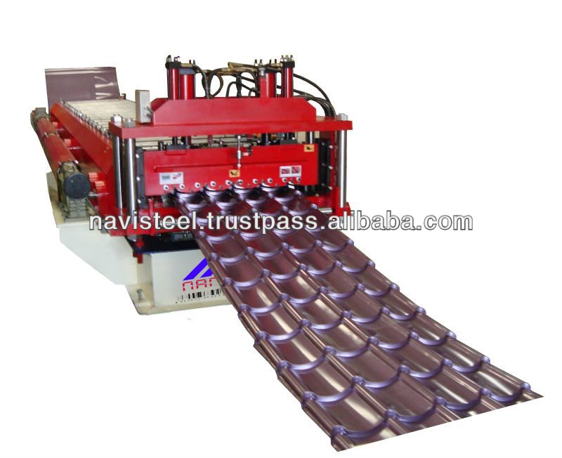 Step tile forming machine