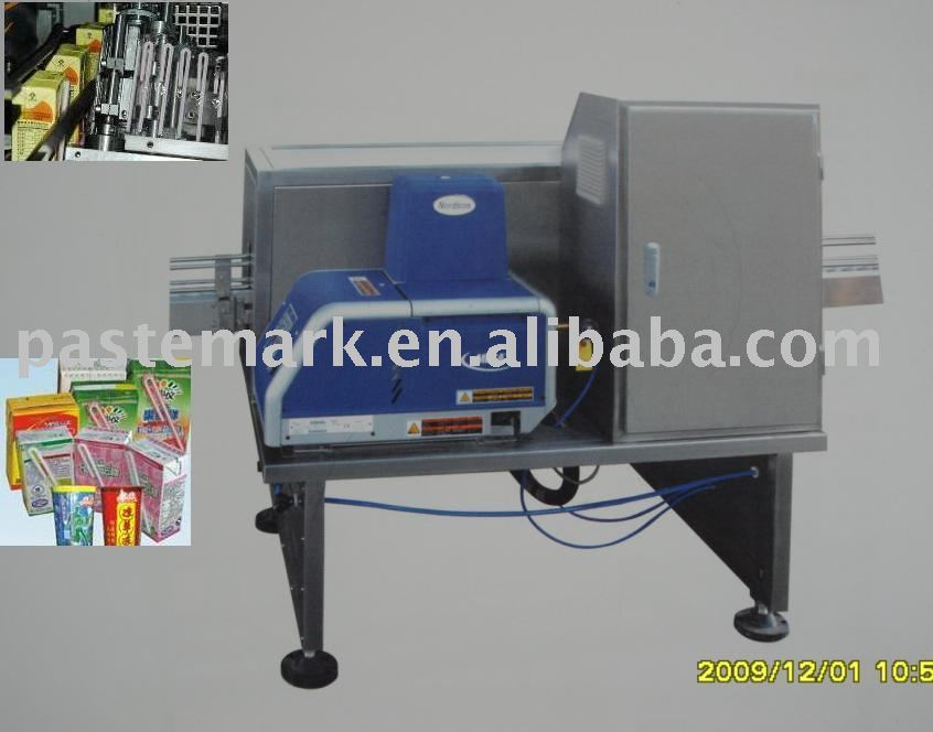 straw applicator/straw sticking machine