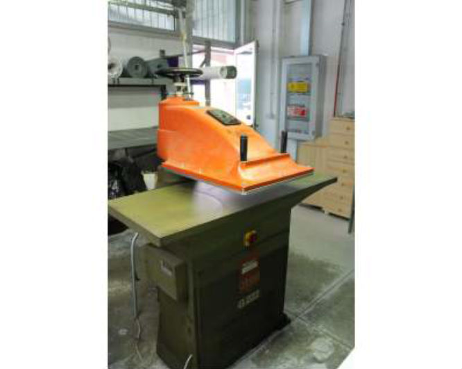 Swing Arm cutting press