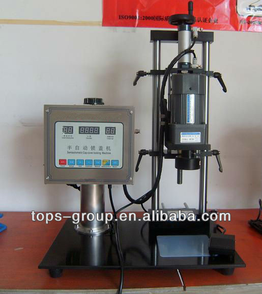 Tapered Plastic Round Bottle Capping Machine