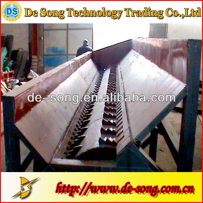 Tree debarking machine