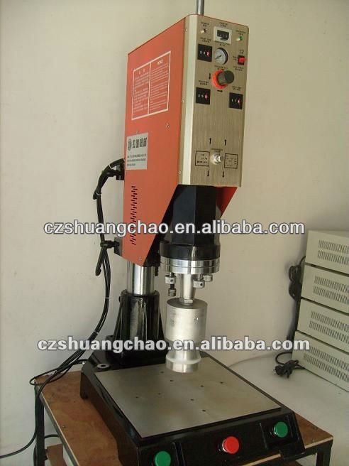 Ultrasonic plastic welding machine