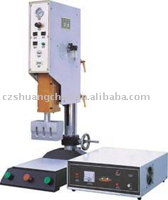 Ultrasonic plastic welding machine