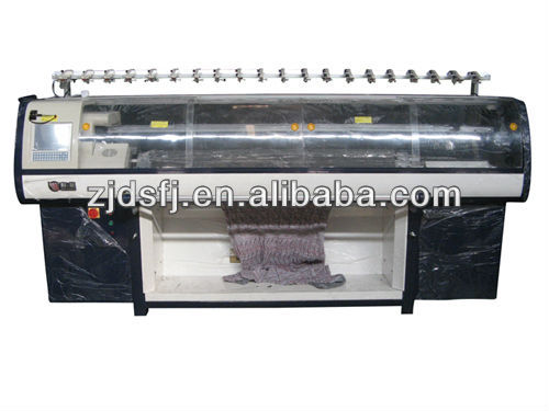 Universal flat knitting machine