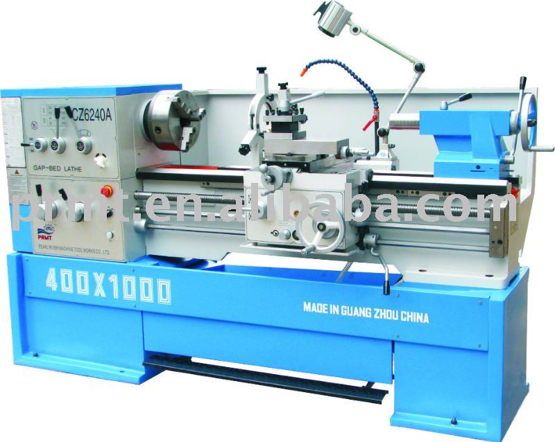 Universal Lathe Machine