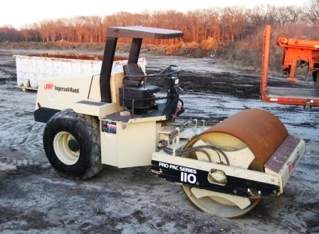 Used 2001 Ingersoll Rand Compactor