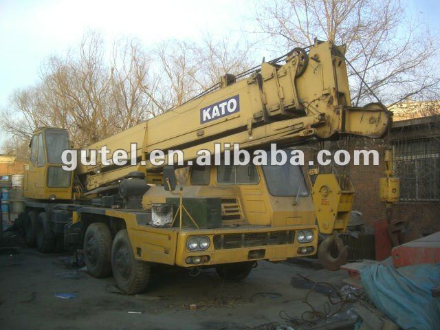 Used 25ton KATO crane 4 wheels in front mobile crane original kato crane NK250H