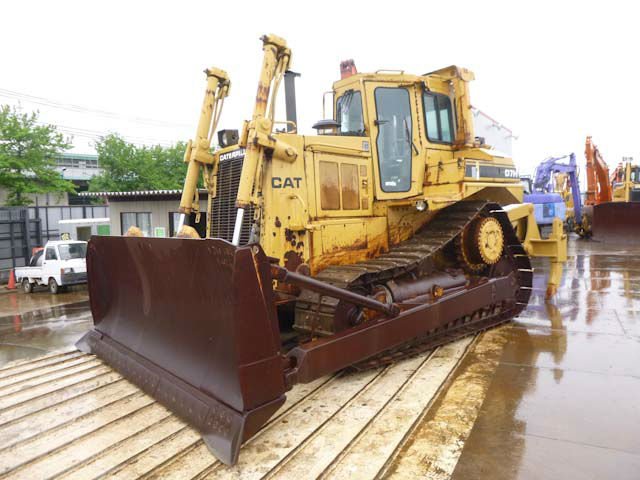 used CAT bulldozer D7