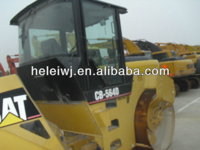 Used CAT road roller CB564D in good condition