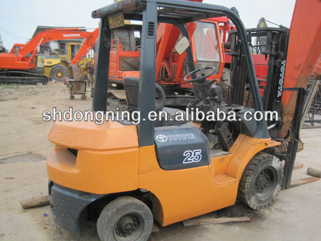 used folklift Toyota 2.5 ton, Japanese Origin forklifts 2.5 ton