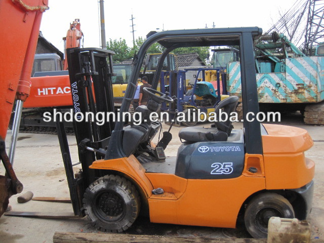 used folklift Toyota 2.5 ton, Japanese Origin forklifts 2.5 ton