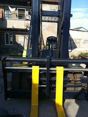 Used forklift Komatsu 7T