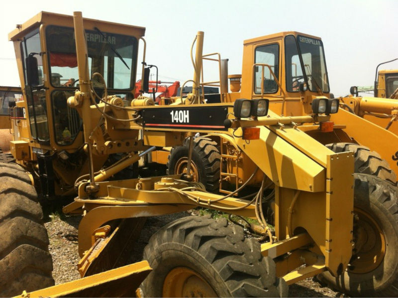 Used Grader 140H in very good condition