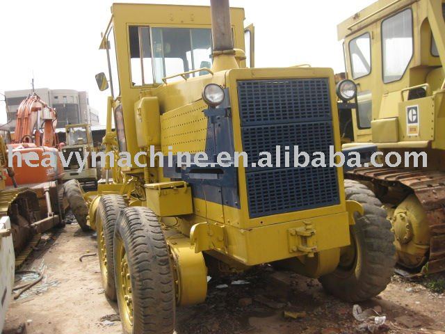 USED KOMATSU GD605R-2 MOTOR GRADER